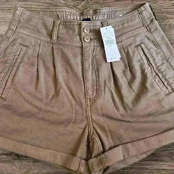 NWT’s Women’s American Eagle shorts size 4 - Picture 1 of 6